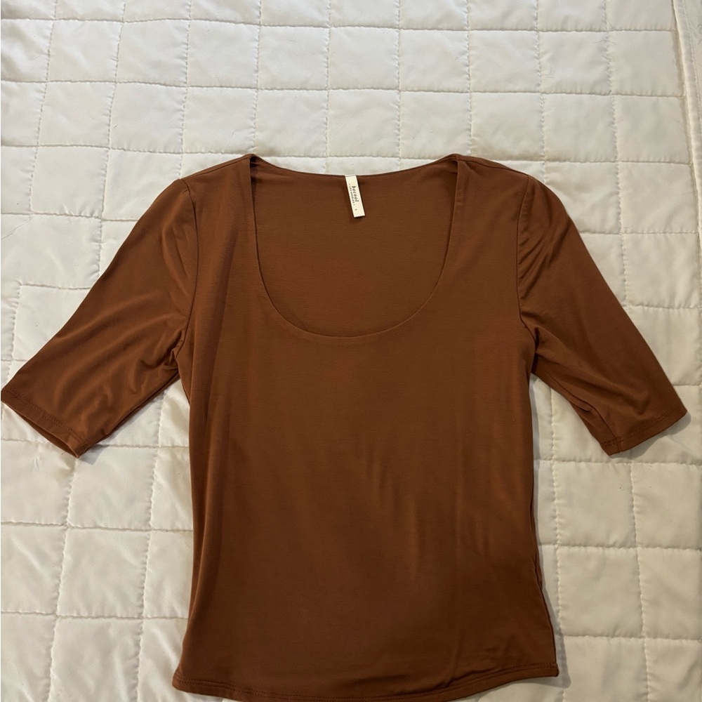 BE COOL Brown Short Sleeve Top